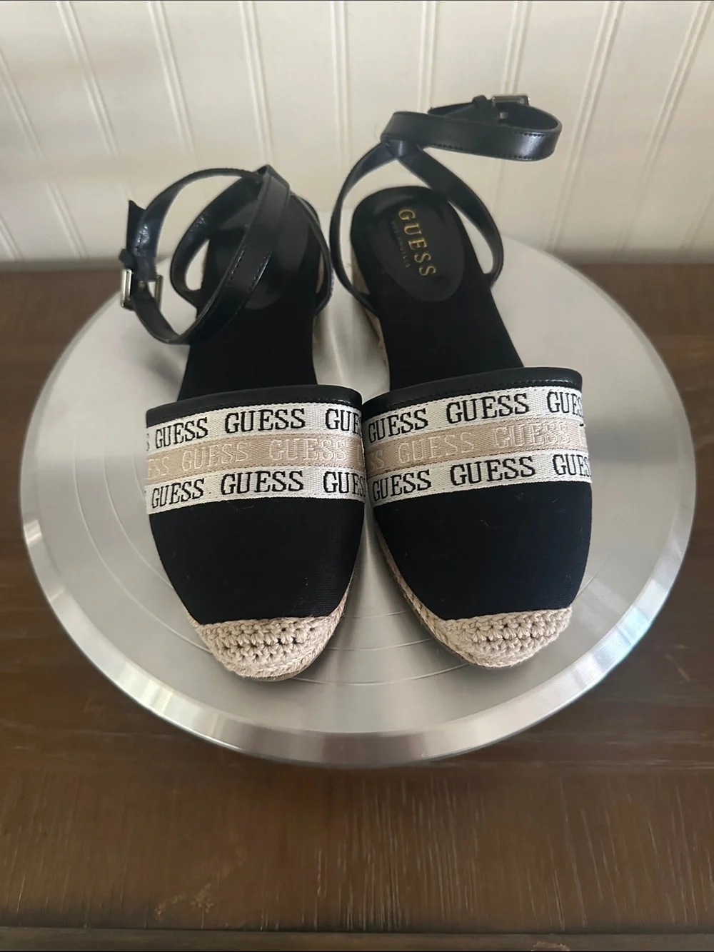 Guess Black Sandal Espadrilles with White Logo Like New sz 6.5